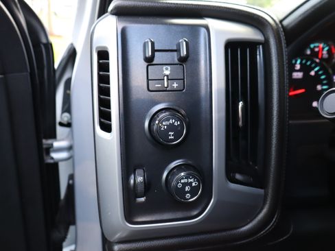 Used 2018 GMC Sierra 1500 SLT w/ SLT Premium Package AWD/4WD image 25