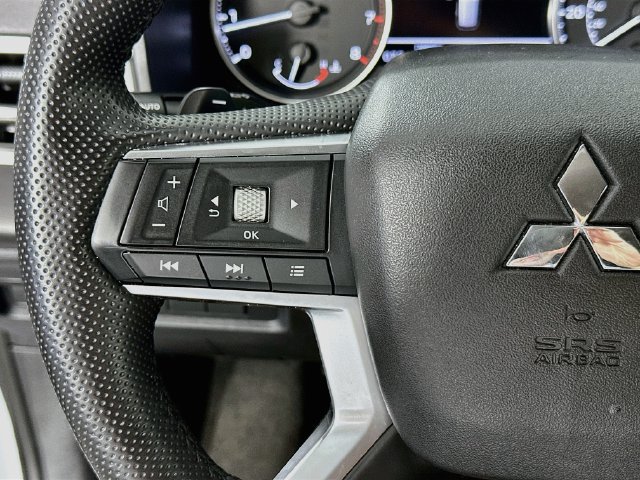 Used 2024 Mitsubishi Outlander SE AWD/4WD image 21