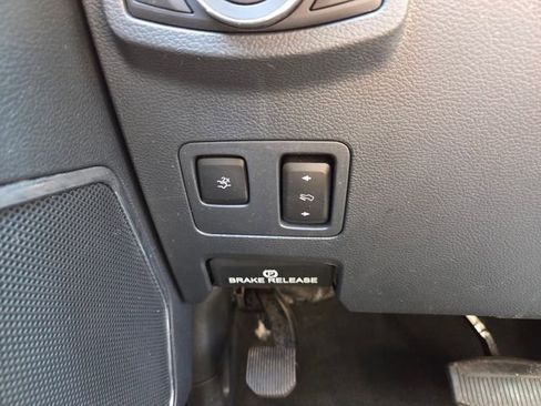 Used 2022 Ford F250 Lariat w/ Lariat Ultimate Package AWD/4WD image 24