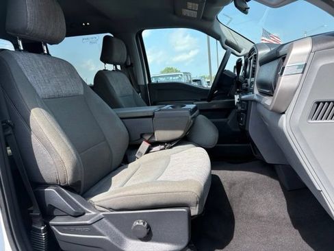 Used 2023 Ford F150 XLT w/ Trailer Tow Package AWD/4WD image 3