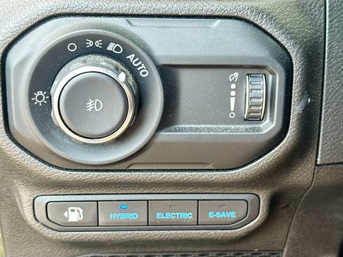 Used 2023 Jeep Wrangler Unlimited w/ Cold Weather Group AWD/4WD image 11