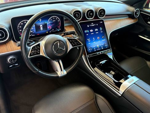 Used 2023 Mercedes-Benz C 300 4MATIC Sedan image 5