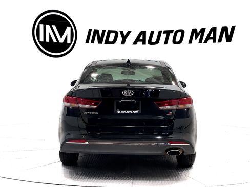 Used 2018 Kia Optima S w/ Panoramic Sunroof Package FWD image 5