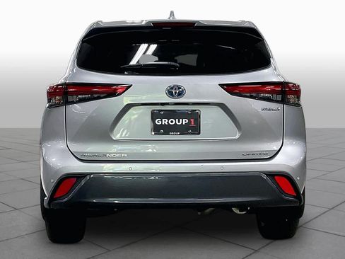 Used 2023 Toyota Highlander Limited AWD/4WD image 5