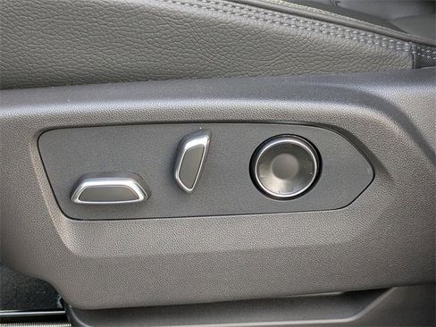 New 2026 GMC Yukon XL Denali image 24