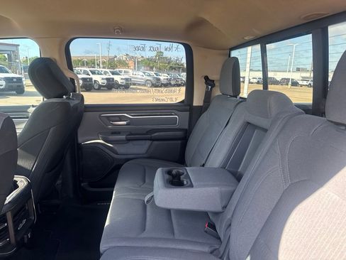 Used 2019 RAM 1500 Big Horn AWD/4WD image 34