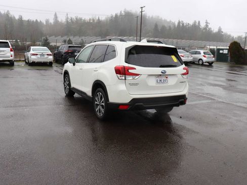 Used 2019 Subaru Forester Limited image 7
