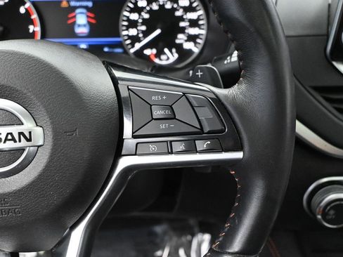 Used 2019 Nissan Altima 2.0 SR FWD image 29