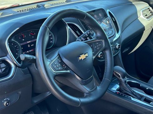 Used 2023 Chevrolet Equinox LT image 9