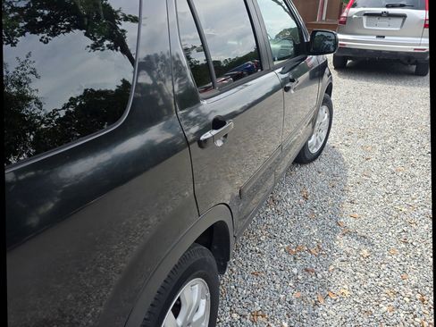 Used 2005 Honda CR-V EX image 16