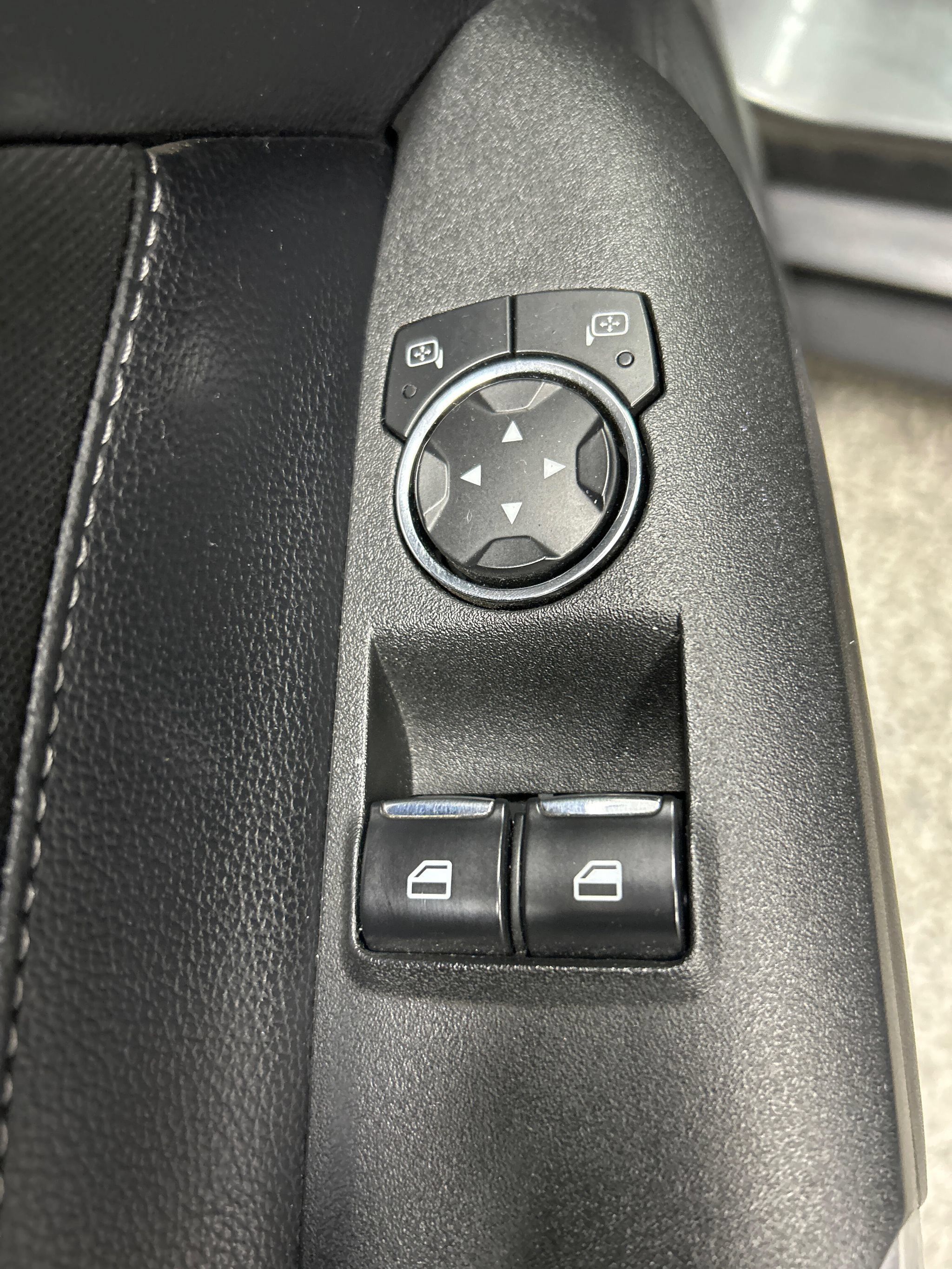 Used 2017 Ford Mustang GT w/ GT Performance Package RWD image 9