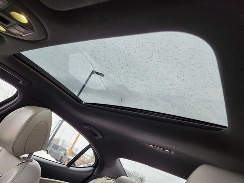 Used 2022 Genesis G70 3.3T w/ Sport Advanced Package image 20