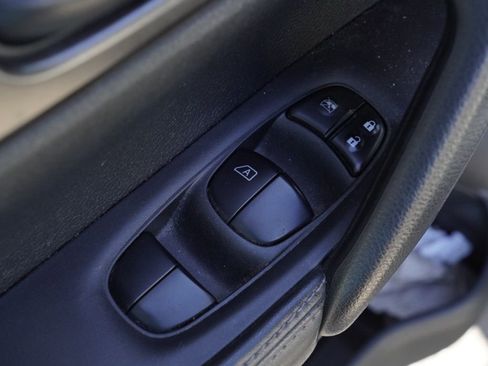 Used 2019 Nissan Rogue Sport S w/ Appearance Package image 10