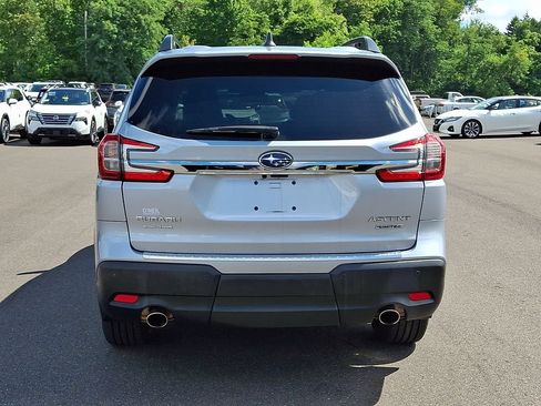 Used 2023 Subaru Ascent Limited w/ Technology Package AWD/4WD image 5