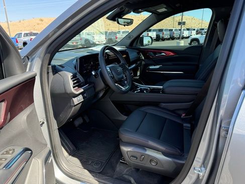 New 2026 Chevrolet Traverse Z71 w/ Enhanced Driving Package image 10