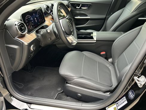 Certified 2025 Mercedes-Benz C 300 Sedan image 23