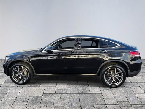 Used 2023 Mercedes-Benz GLC 300 4MATIC Coupe image 4