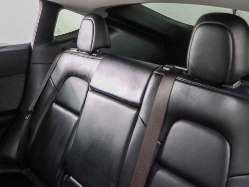 Used 2022 Tesla Model Y Performance image 22