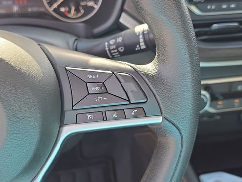 Certified 2023 Nissan Altima 2.5 SV FWD image 31