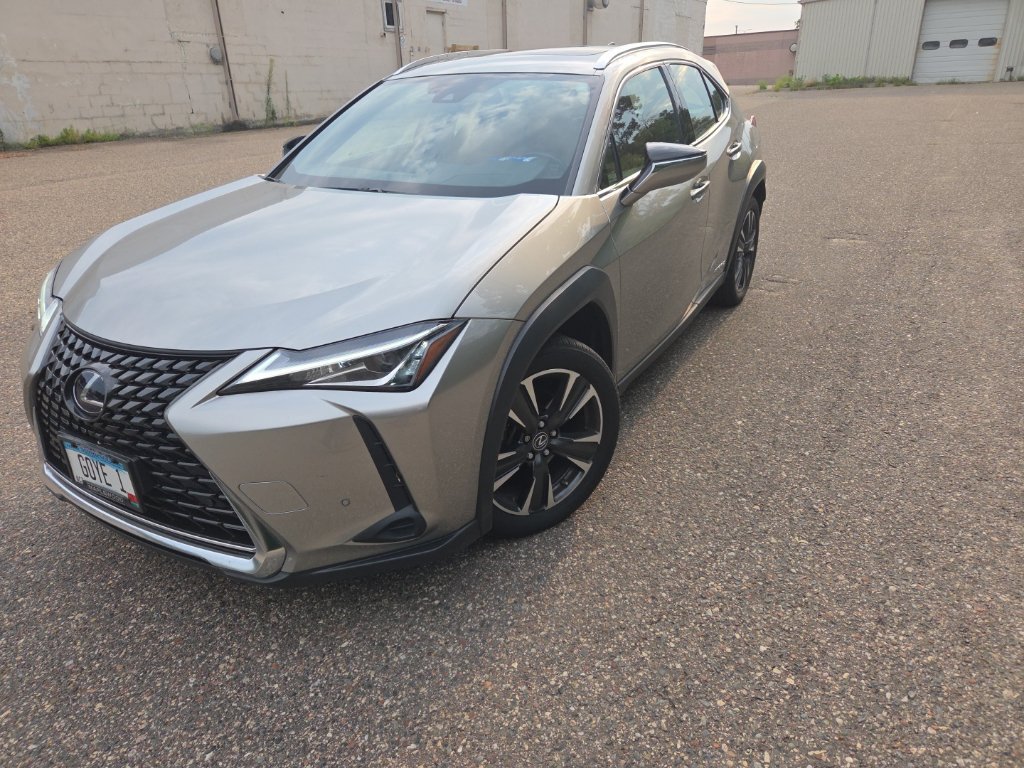 Used 2020 Lexus UX 250h w/ Premium Package AWD/4WD image 3