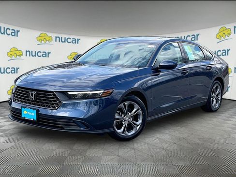 Used 2023 Honda Accord EX image 3