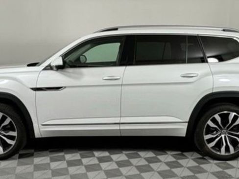 Used 2023 Volkswagen Atlas SEL Premium AWD/4WD image 2