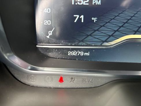 Used 2024 GMC Yukon AT4 AWD/4WD image 22