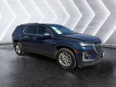 Used 2023 Chevrolet Traverse LT