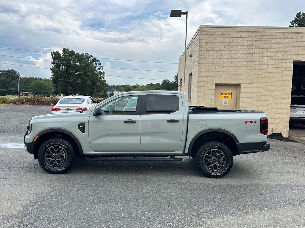 Used 2024 Ford Ranger XLT w/ FX4 Off-Road Package AWD/4WD image 3