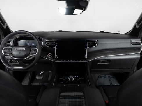 Used 2022 Jeep Wagoneer Series III image 33