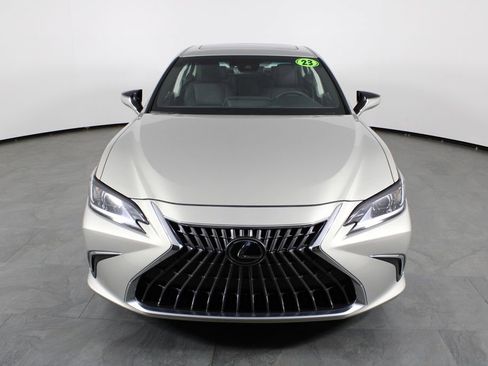 Used 2023 Lexus ES 250 w/ Premium Package image 12