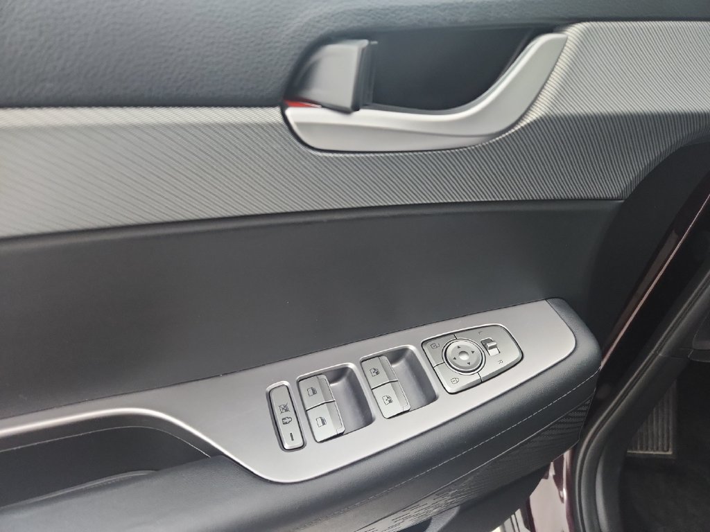 Used 2025 Hyundai Palisade SEL FWD image 23