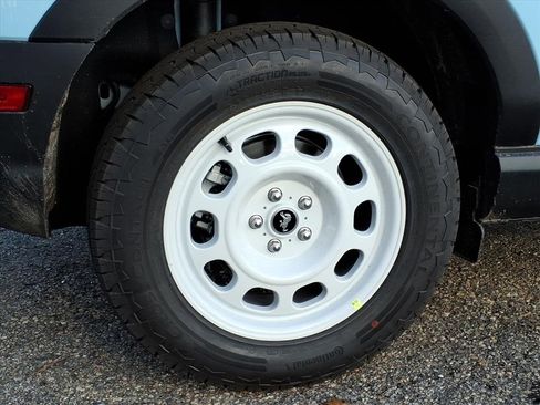 New 2025 Ford Bronco Sport Heritage w/ Convenience Package image 7