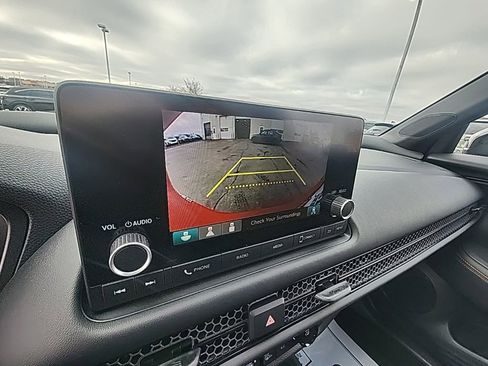 Certified 2025 Honda HR-V Sport image 20