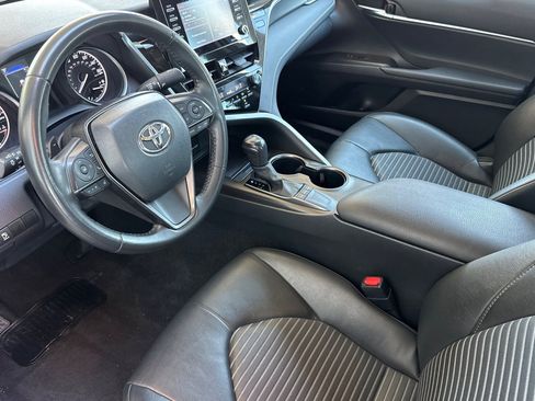Used 2024 Toyota Camry SE FWD image 4