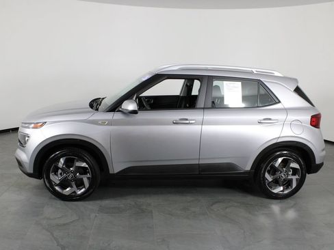 Certified 2026 Hyundai Venue SEL FWD image 14