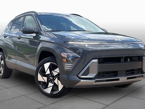 Used 2024 Hyundai Kona Limited AWD/4WD image 3