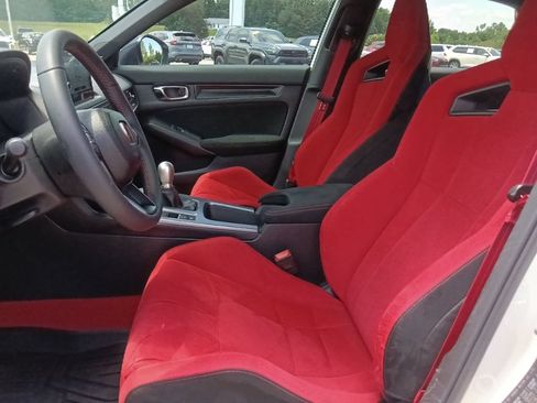 Used 2025 Honda Civic Type R image 15
