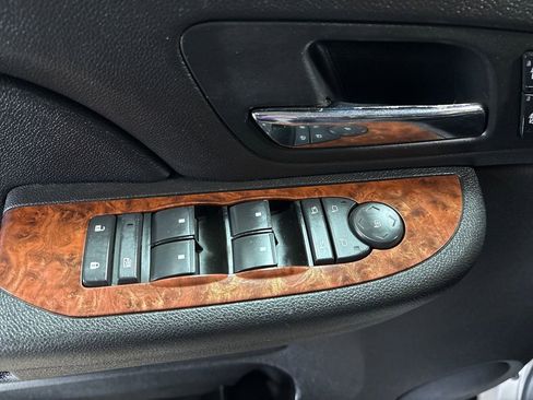 Used 2007 Chevrolet Avalanche LTZ w/ LTZ Preferred Equipment Group image 14