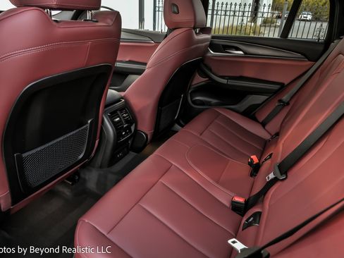 Used 2024 BMW X4 xDrive30i image 31