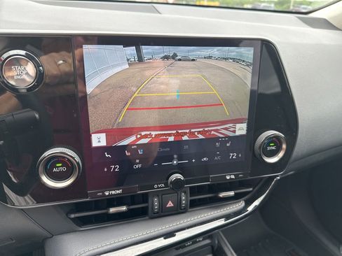 Used 2024 Lexus NX 250 FWD w/ Towing Package (2000 Lbs) image 11