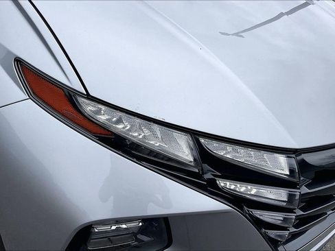 Used 2023 Hyundai Tucson SE image 32