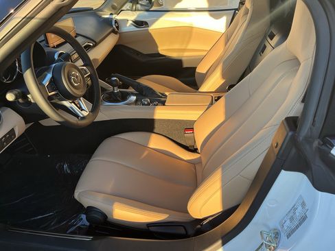 New 2025 MAZDA MX-5 Miata Grand Touring w/ Weather Package image 22