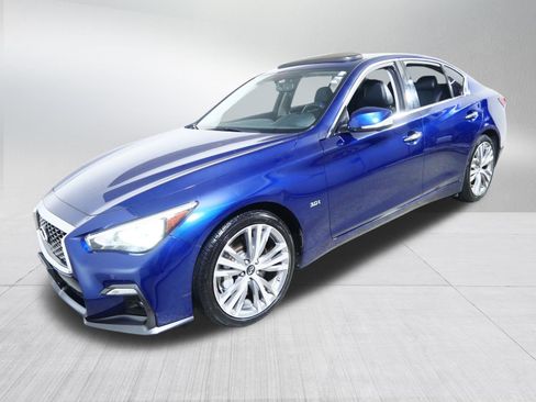 Used 2018 INFINITI Q50 Sport w/ Sensory Package (Sport) AWD/4WD image 3