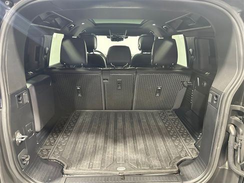 Used 2023 Land Rover Defender 110 Carpathian Edition image 16