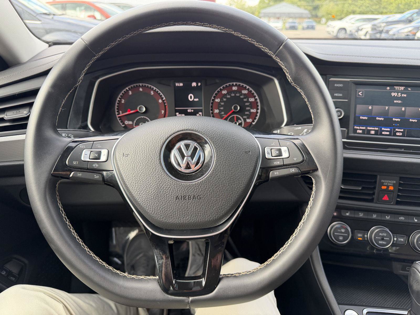 Used 2021 Volkswagen Jetta SE FWD image 12