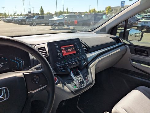 Used 2018 Honda Odyssey LX image 20