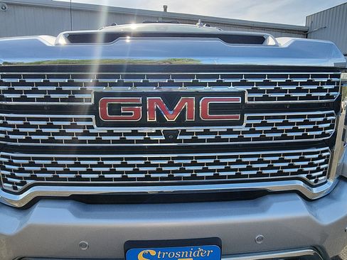 Used 2022 GMC Sierra 2500 Denali AWD/4WD image 14