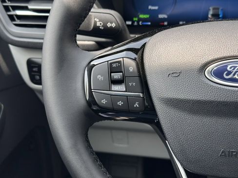 New 2025 Ford Escape SE w/ PHEV Premium Package image 24