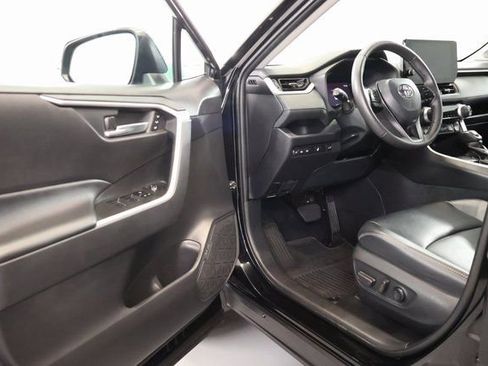 Certified 2024 Toyota RAV4 XLE Premium image 9